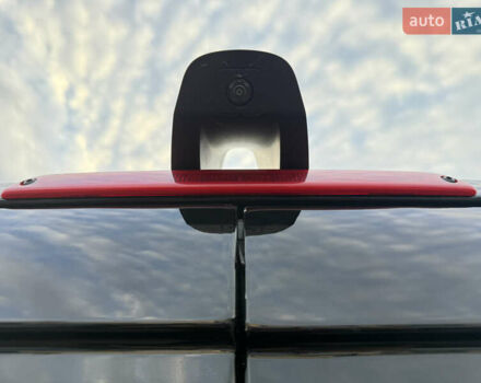 Черный Мерседес Sprinter, объемом двигателя 2.2 л и пробегом 349 тыс. км за 28900 $, фото 10 на Automoto.ua