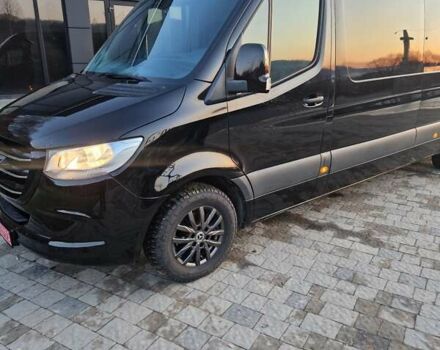 Черный Мерседес Sprinter, объемом двигателя 2.2 л и пробегом 268 тыс. км за 29492 $, фото 1 на Automoto.ua