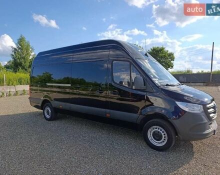 Черный Мерседес Sprinter, объемом двигателя 2.2 л и пробегом 278 тыс. км за 24700 $, фото 3 на Automoto.ua