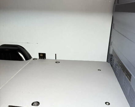 Черный Мерседес Sprinter, объемом двигателя 2.2 л и пробегом 349 тыс. км за 28900 $, фото 19 на Automoto.ua