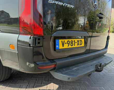 Мерседес Sprinter 2020 в Стрые на Automoto.ua Черный Мерседес Sprinter, объемом двигателя 2.2 л и пробегом 296 тыс. км за 36000 $, фото 16 на Automoto.ua