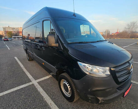 Черный Мерседес Sprinter, объемом двигателя 0 л и пробегом 117 тыс. км за 49476 $, фото 5 на Automoto.ua