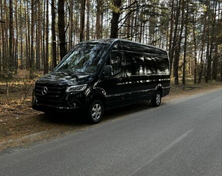 Черный Мерседес Sprinter, объемом двигателя 2 л и пробегом 280 тыс. км за 35000 $, фото 1 на Automoto.ua