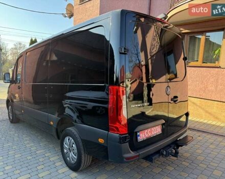 Черный Мерседес Sprinter, объемом двигателя 2.14 л и пробегом 209 тыс. км за 30000 $, фото 8 на Automoto.ua