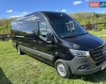 Черный Мерседес Sprinter, объемом двигателя 2.99 л и пробегом 230 тыс. км за 34900 $, фото 3 на Automoto.ua