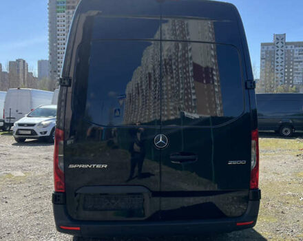 Черный Мерседес Sprinter, объемом двигателя 3 л и пробегом 130 тыс. км за 43500 $, фото 5 на Automoto.ua