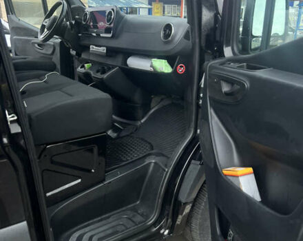 Черный Мерседес Sprinter, объемом двигателя 2.99 л и пробегом 78 тыс. км за 73157 $, фото 11 на Automoto.ua