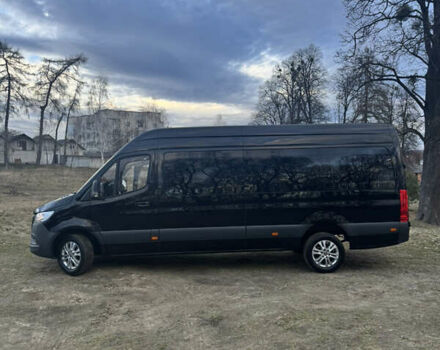 Черный Мерседес Sprinter, объемом двигателя 2.14 л и пробегом 200 тыс. км за 49000 $, фото 2 на Automoto.ua