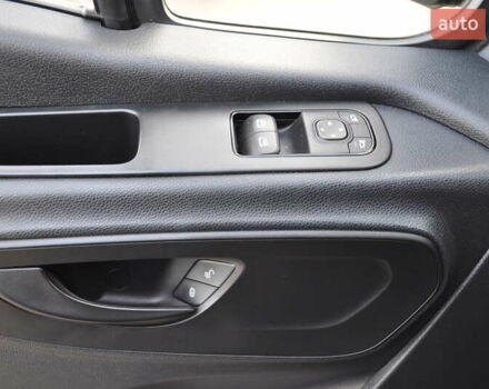 Чорний Мерседес Sprinter, об'ємом двигуна 2 л та пробігом 281 тис. км за 35000 $, фото 51 на Automoto.ua