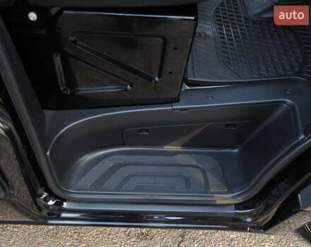 Чорний Мерседес Sprinter, об'ємом двигуна 2 л та пробігом 281 тис. км за 35000 $, фото 39 на Automoto.ua