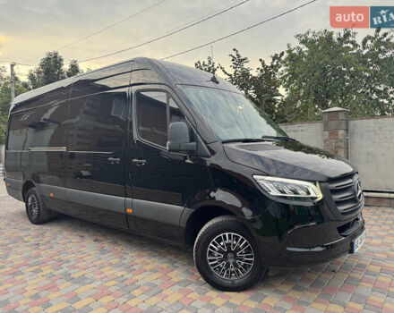 Черный Мерседес Sprinter, объемом двигателя 0 л и пробегом 270 тыс. км за 34900 $, фото 2 на Automoto.ua