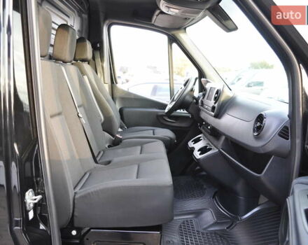 Чорний Мерседес Sprinter, об'ємом двигуна 2 л та пробігом 281 тис. км за 35000 $, фото 38 на Automoto.ua