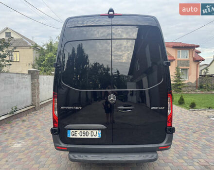 Черный Мерседес Sprinter, объемом двигателя 0 л и пробегом 270 тыс. км за 34900 $, фото 22 на Automoto.ua