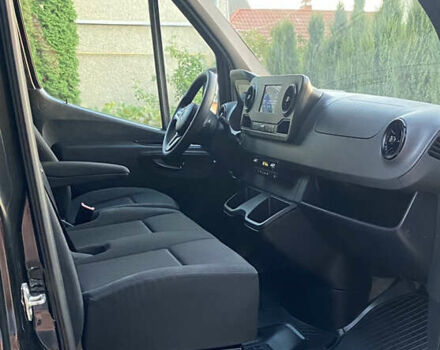 Черный Мерседес Sprinter, объемом двигателя 1.9 л и пробегом 28 тыс. км за 33000 $, фото 4 на Automoto.ua