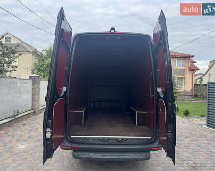 Черный Мерседес Sprinter, объемом двигателя 0 л и пробегом 270 тыс. км за 34900 $, фото 14 на Automoto.ua