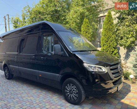 Черный Мерседес Sprinter, объемом двигателя 2 л и пробегом 210 тыс. км за 35900 $, фото 1 на Automoto.ua