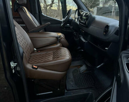 Черный Мерседес Sprinter, объемом двигателя 2.14 л и пробегом 200 тыс. км за 49000 $, фото 3 на Automoto.ua