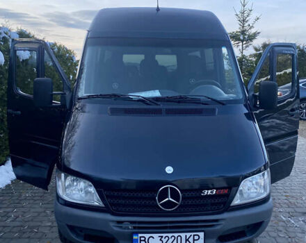 Черный Мерседес Sprinter, объемом двигателя 2.2 л и пробегом 360 тыс. км за 13999 $, фото 1 на Automoto.ua
