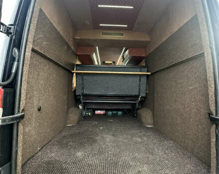 Черный Мерседес Sprinter, объемом двигателя 2.99 л и пробегом 675 тыс. км за 16800 $, фото 14 на Automoto.ua