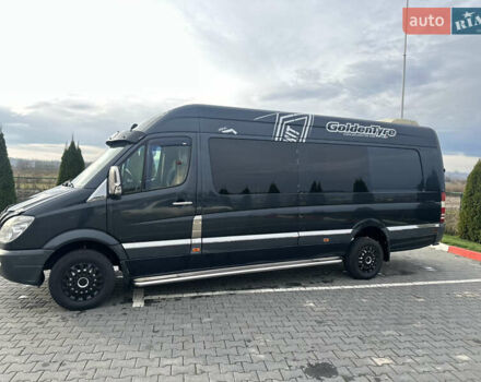 Черный Мерседес Sprinter, объемом двигателя 2.99 л и пробегом 675 тыс. км за 16800 $, фото 1 на Automoto.ua
