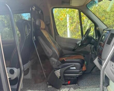 Черный Мерседес Sprinter, объемом двигателя 2.1 л и пробегом 360 тыс. км за 11051 $, фото 3 на Automoto.ua