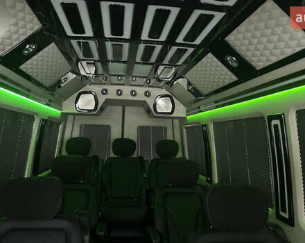 Чорний Мерседес Sprinter, об'ємом двигуна 2.99 л та пробігом 120 тис. км за 76337 $, фото 26 на Automoto.ua