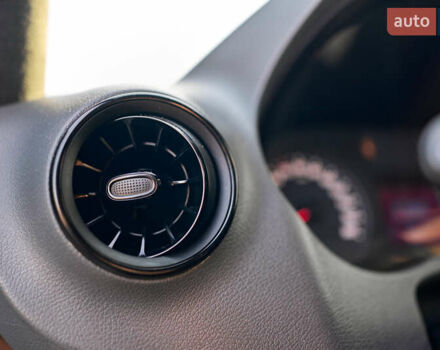 Черный Мерседес Sprinter, объемом двигателя 2.14 л и пробегом 432 тыс. км за 57800 $, фото 53 на Automoto.ua