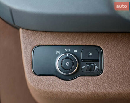 Черный Мерседес Sprinter, объемом двигателя 2.14 л и пробегом 432 тыс. км за 57800 $, фото 52 на Automoto.ua