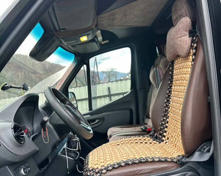 Черный Мерседес Sprinter, объемом двигателя 2.14 л и пробегом 521 тыс. км за 34889 $, фото 5 на Automoto.ua