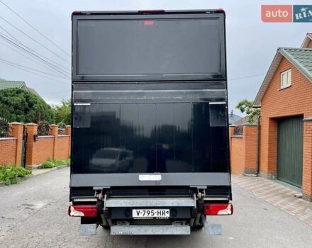 Черный Мерседес Sprinter, объемом двигателя 2.2 л и пробегом 287 тыс. км за 23899 $, фото 5 на Automoto.ua