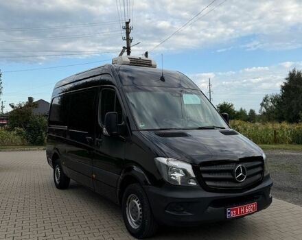 Черный Мерседес Sprinter, объемом двигателя 2.2 л и пробегом 214 тыс. км за 18900 $, фото 1 на Automoto.ua