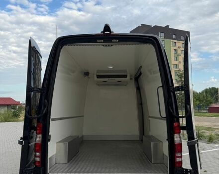 Черный Мерседес Sprinter, объемом двигателя 2.2 л и пробегом 214 тыс. км за 18700 $, фото 9 на Automoto.ua
