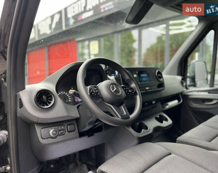 Черный Мерседес Sprinter, объемом двигателя 2.2 л и пробегом 299 тыс. км за 25000 $, фото 20 на Automoto.ua