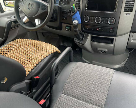 Черный Мерседес Sprinter, объемом двигателя 3 л и пробегом 580 тыс. км за 36900 $, фото 26 на Automoto.ua