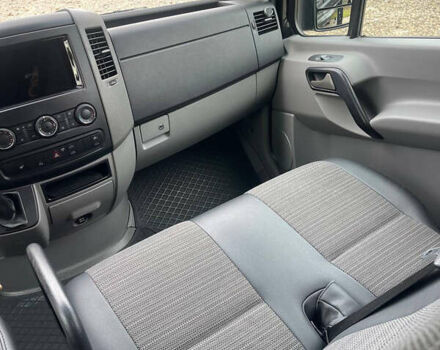 Черный Мерседес Sprinter, объемом двигателя 3 л и пробегом 580 тыс. км за 36900 $, фото 27 на Automoto.ua