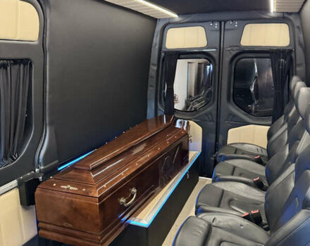 Черный Мерседес Sprinter, объемом двигателя 2.14 л и пробегом 235 тыс. км за 49900 $, фото 6 на Automoto.ua