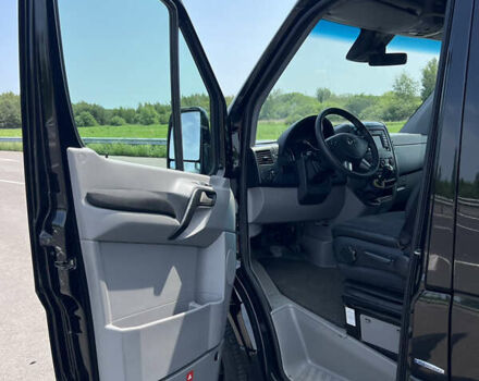 Черный Мерседес Sprinter, объемом двигателя 3 л и пробегом 680 тыс. км за 30000 $, фото 15 на Automoto.ua