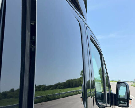 Черный Мерседес Sprinter, объемом двигателя 3 л и пробегом 680 тыс. км за 30000 $, фото 24 на Automoto.ua