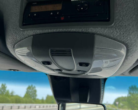 Черный Мерседес Sprinter, объемом двигателя 3 л и пробегом 680 тыс. км за 30000 $, фото 34 на Automoto.ua