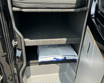 Черный Мерседес Sprinter, объемом двигателя 3 л и пробегом 680 тыс. км за 30000 $, фото 23 на Automoto.ua