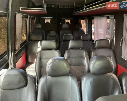Черный Мерседес Sprinter, объемом двигателя 2.7 л и пробегом 485 тыс. км за 20000 $, фото 15 на Automoto.ua