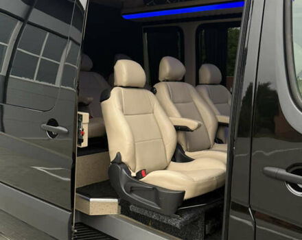 Черный Мерседес Sprinter, объемом двигателя 2.99 л и пробегом 306 тыс. км за 52000 $, фото 19 на Automoto.ua