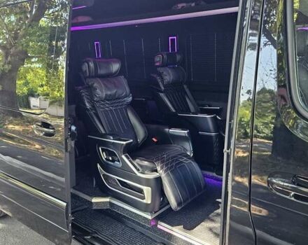 Черный Мерседес Sprinter, объемом двигателя 2.99 л и пробегом 300 тыс. км за 62000 $, фото 8 на Automoto.ua