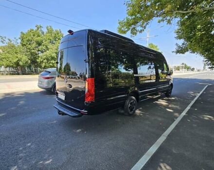 Черный Мерседес Sprinter, объемом двигателя 2.99 л и пробегом 300 тыс. км за 62000 $, фото 4 на Automoto.ua
