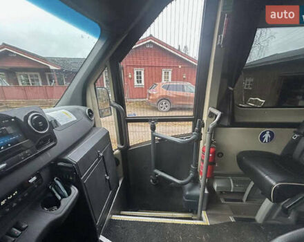 Черный Мерседес Sprinter, объемом двигателя 3 л и пробегом 345 тыс. км за 74900 $, фото 12 на Automoto.ua