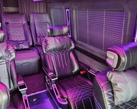 Черный Мерседес Sprinter, объемом двигателя 2.99 л и пробегом 300 тыс. км за 62000 $, фото 10 на Automoto.ua
