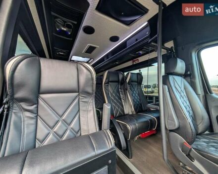 Чорний Мерседес Sprinter, об'ємом двигуна 3 л та пробігом 245 тис. км за 105000 $, фото 26 на Automoto.ua
