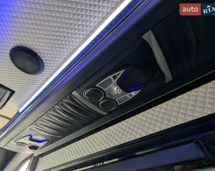 Чорний Мерседес Sprinter, об'ємом двигуна 3 л та пробігом 245 тис. км за 105000 $, фото 18 на Automoto.ua
