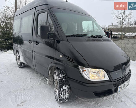 Черный Мерседес Sprinter, объемом двигателя 2.15 л и пробегом 505 тыс. км за 6800 $, фото 2 на Automoto.ua