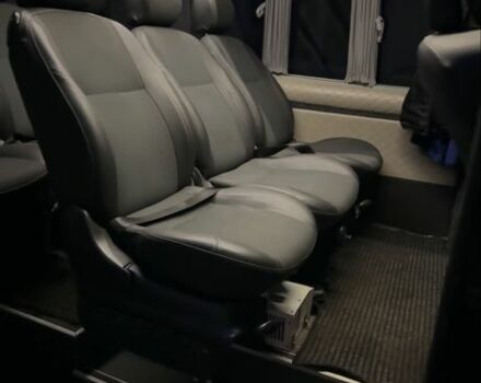 Черный Мерседес Sprinter, объемом двигателя 2.1 л и пробегом 585 тыс. км за 23800 $, фото 5 на Automoto.ua